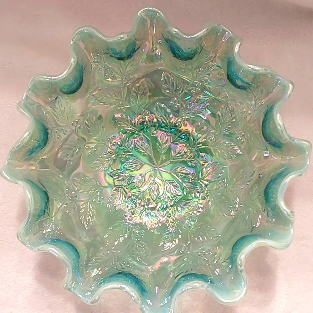 Fenton glass basket (Carnival glass) - Picture 3 of 4